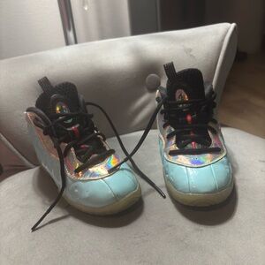 Nike Kids Blue and Black Sneakers